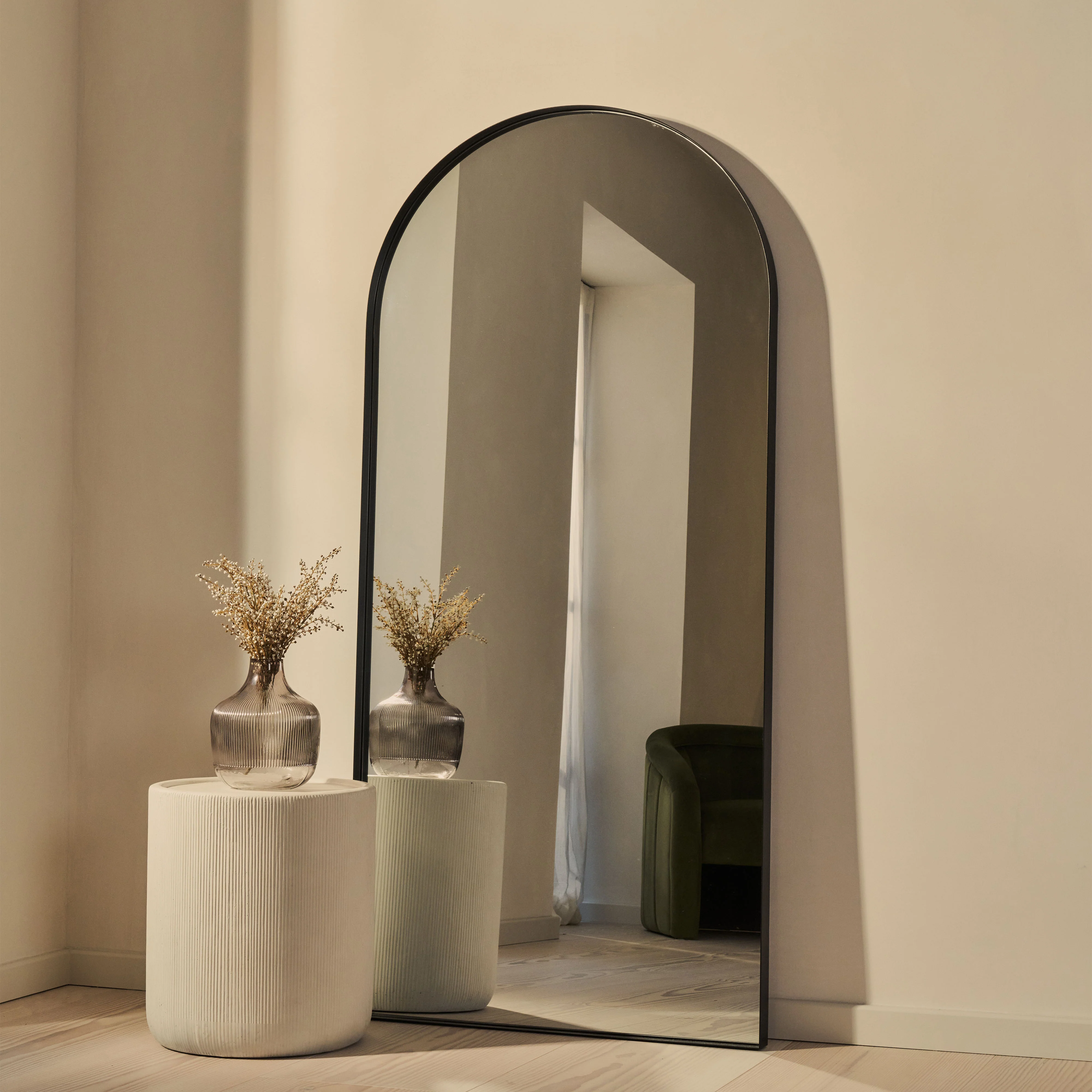 Arcus - Full Length Arched Black Large Metal Mirror 170cm x 80cm - Image 6