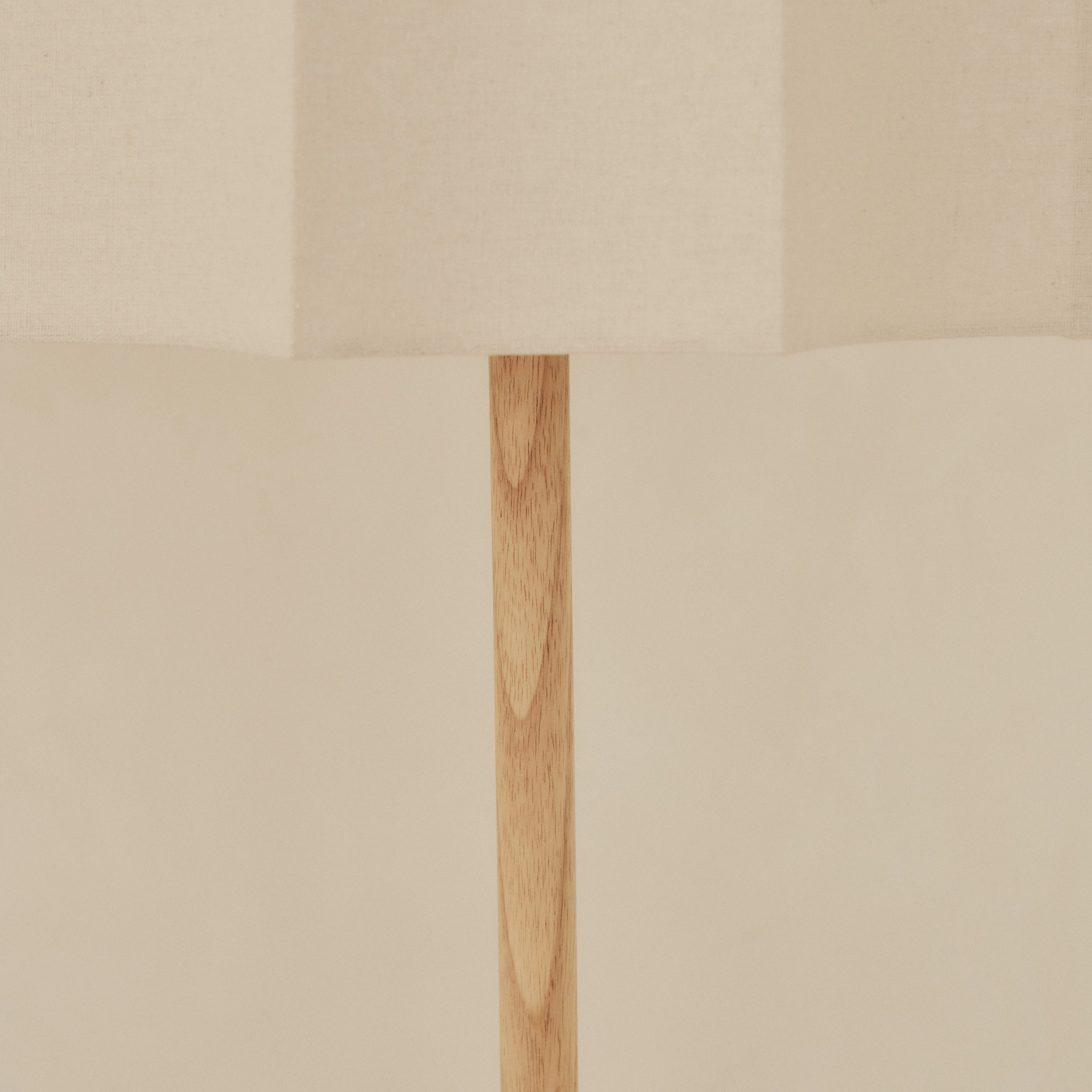 Esme - Light Wood Inverted Scallop Shade Floor Lamp - Image 3