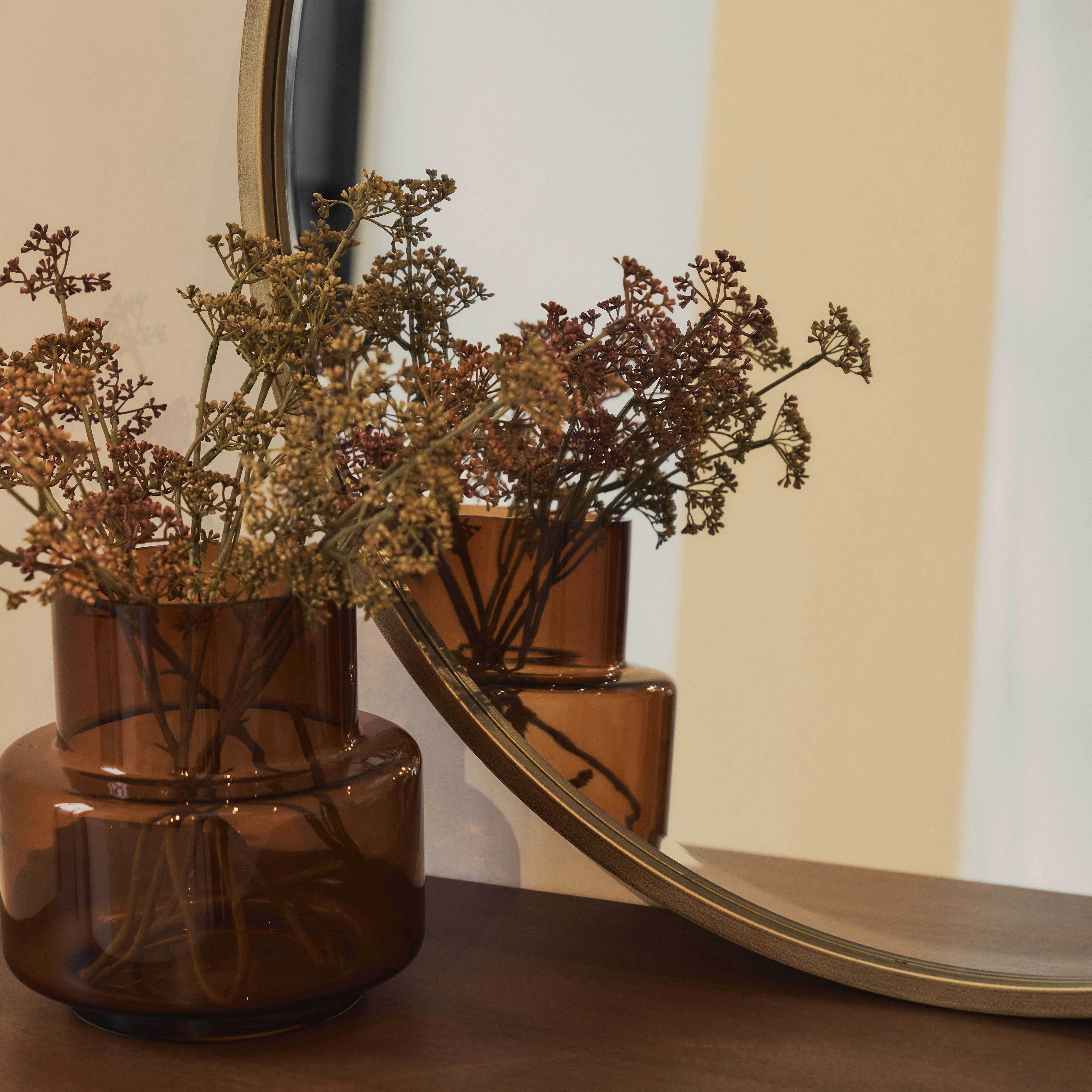 Higgins - Gold Metal Modern Round Wall Mirror 80cm x 80cm - Image 4