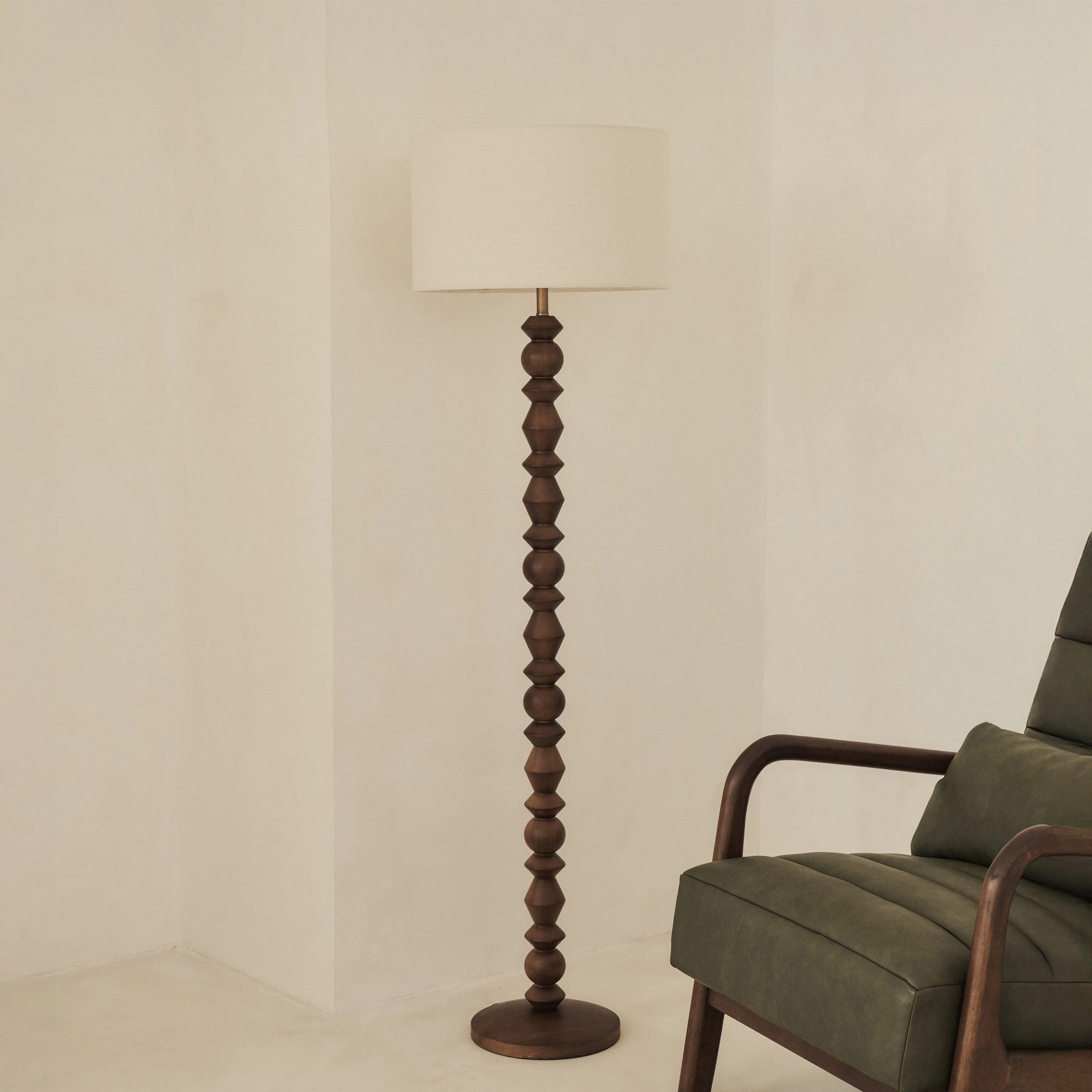 Ivy - Dark Wood Drum Shade Floor Lamp - Image 4