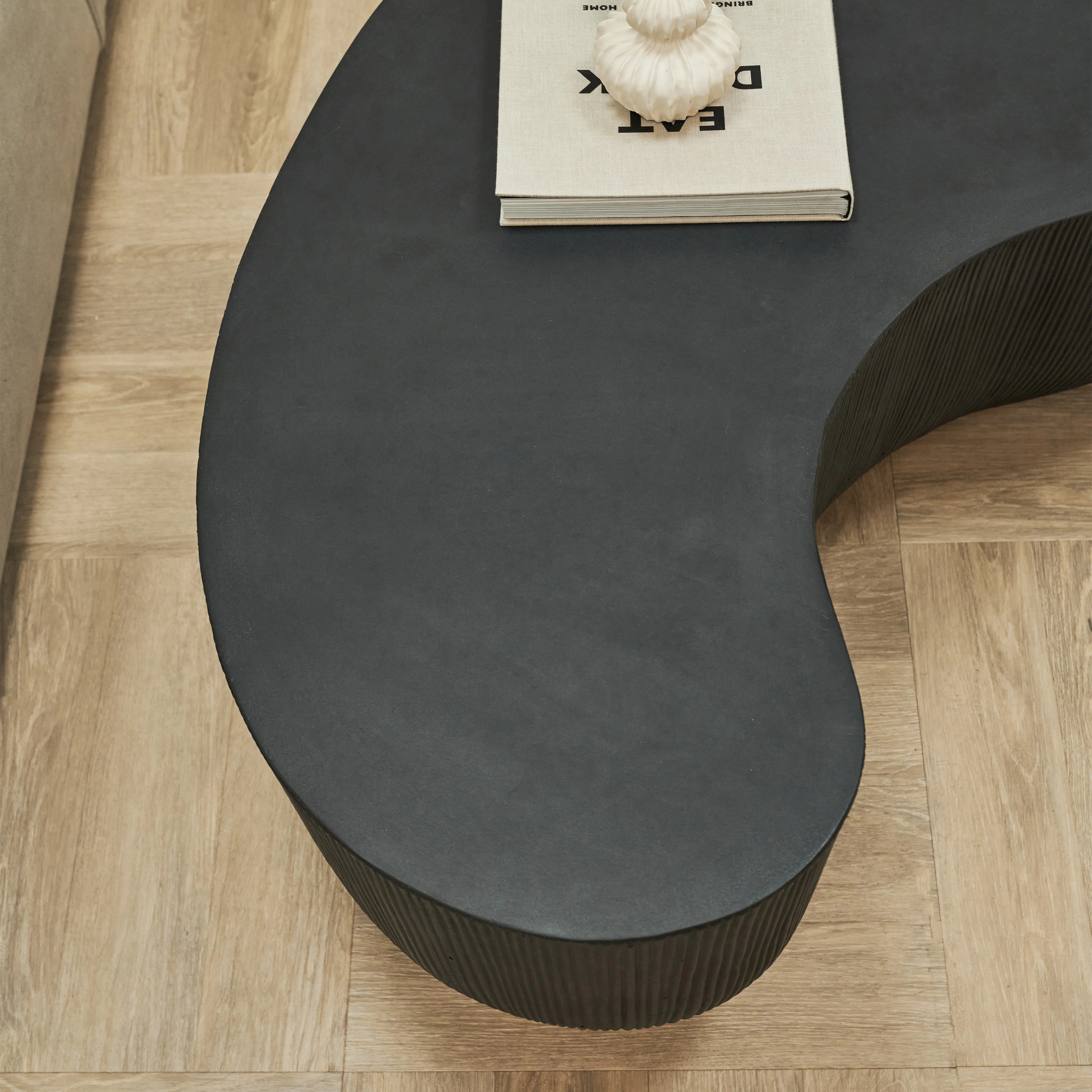 Leonardo - Minimal Onyx Shaped Coffee Table Large - Image 7