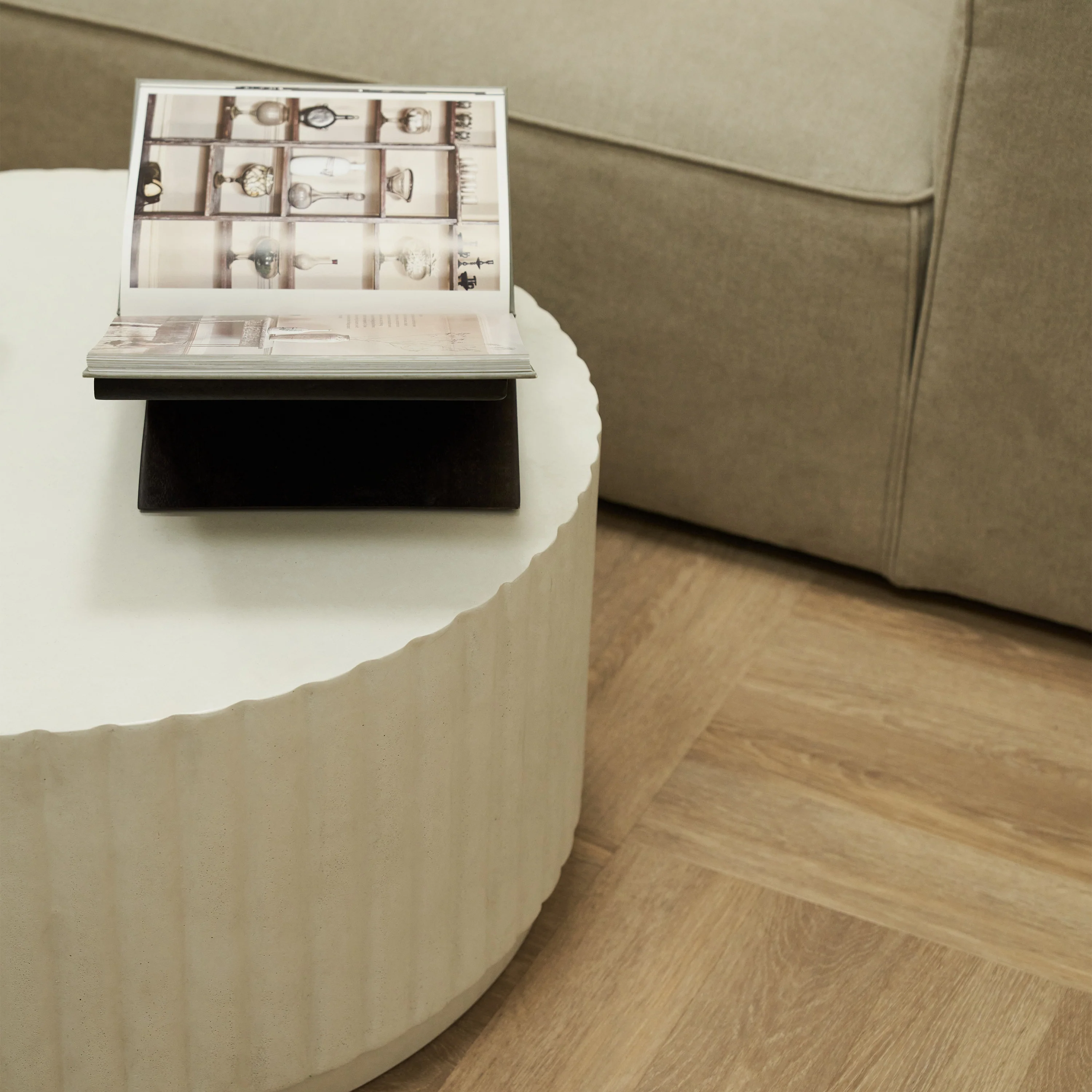 Massimo - Minimal Concrete Ribbed Coffee Table Large - Image 8