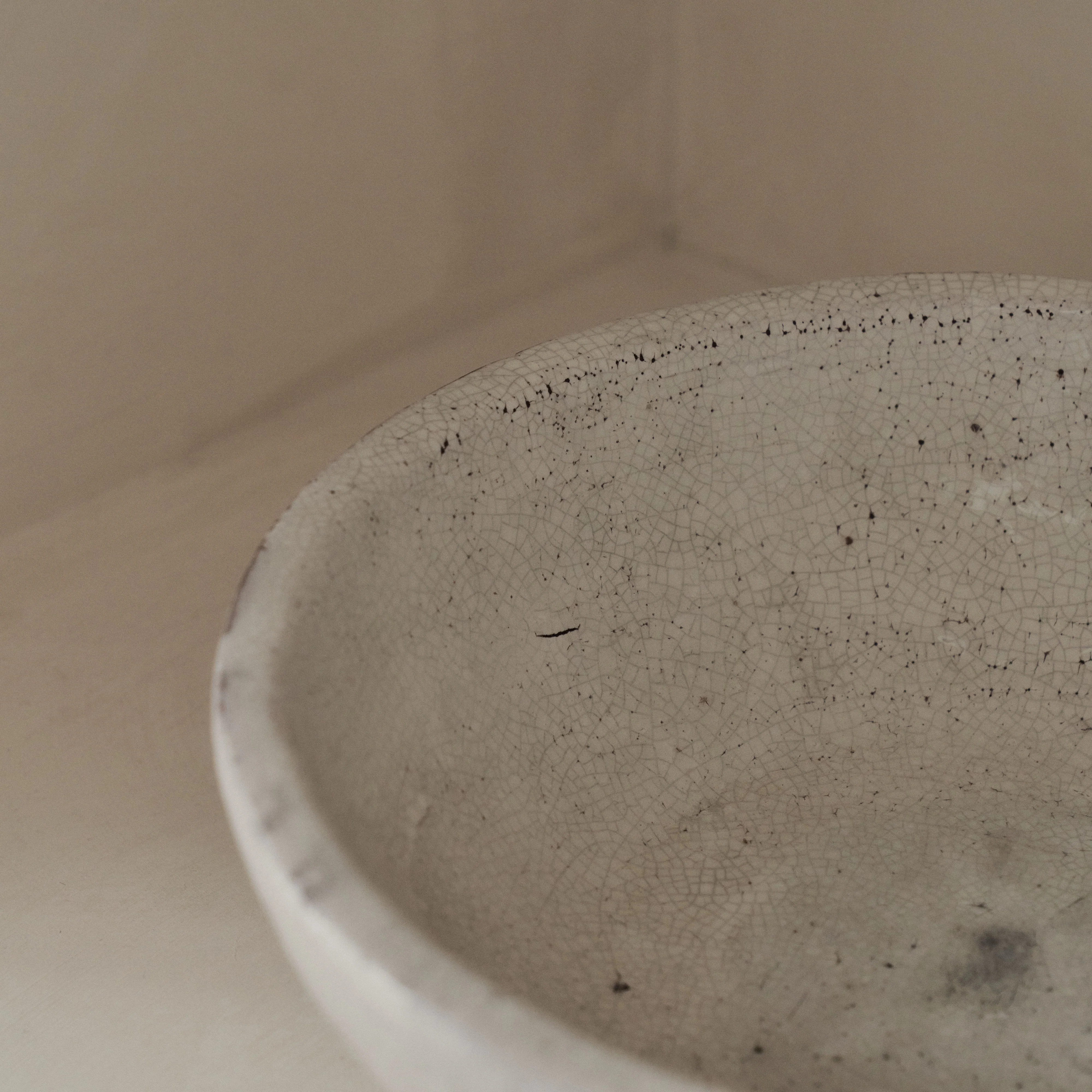 Portera - Ivory Gloss Ceramic Decorative Bowl - Image 6