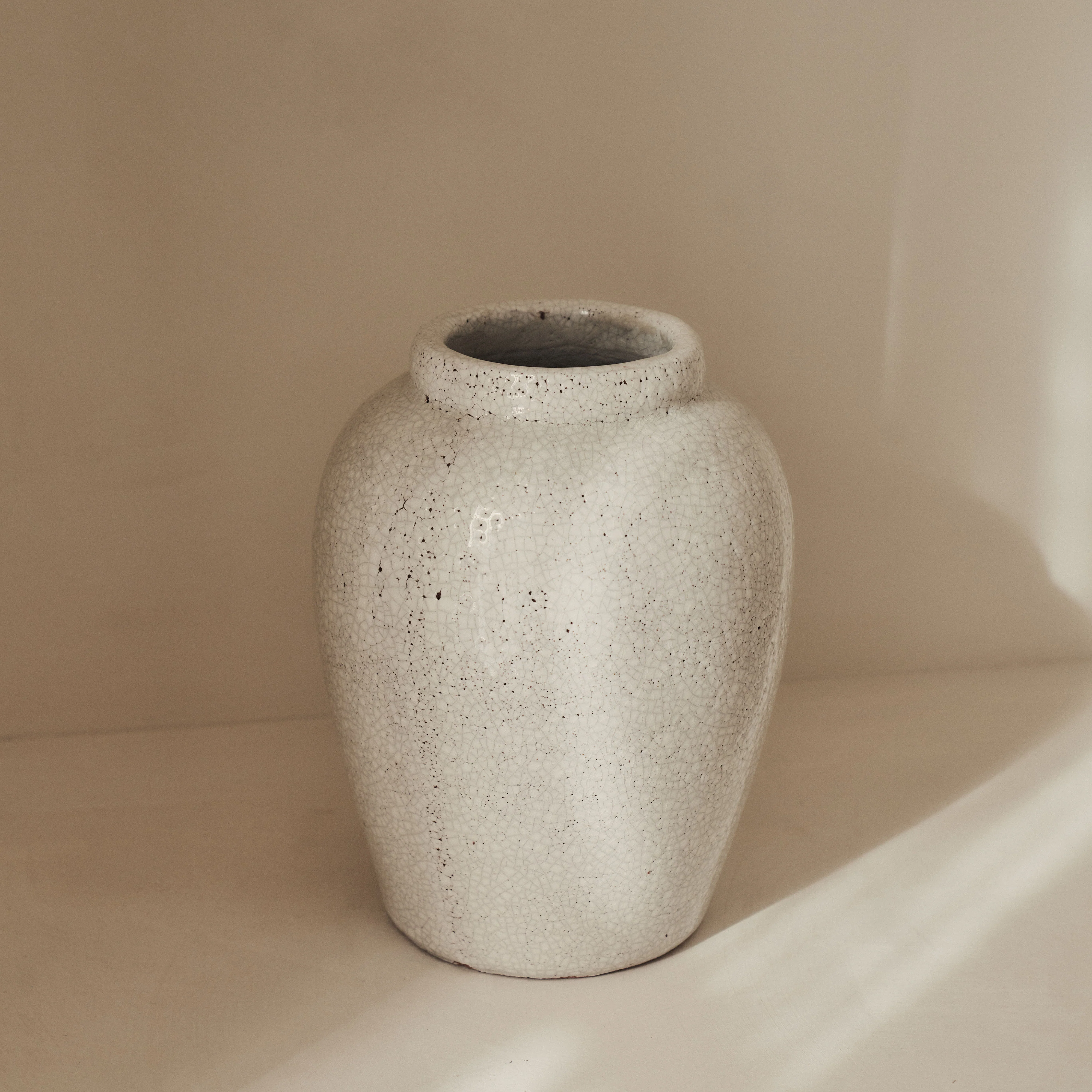 Portera - Ivory Gloss Ceramic Vase - Image 4