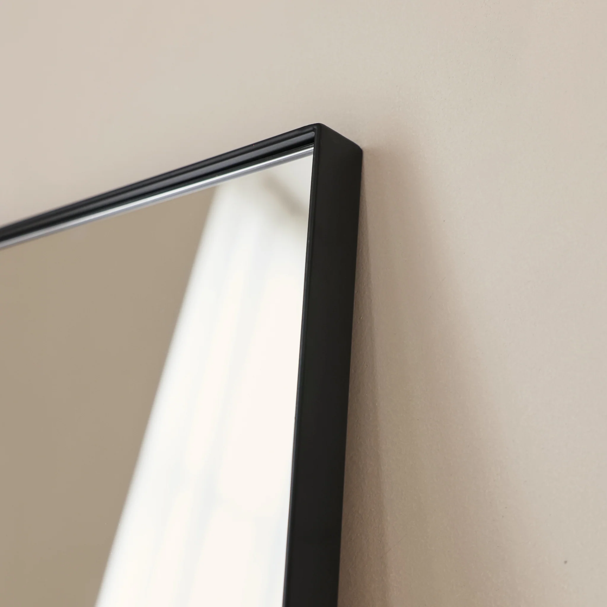 Theo - Black Rectangular Metal Wall Mirror 40cm x 30cm - Image 3
