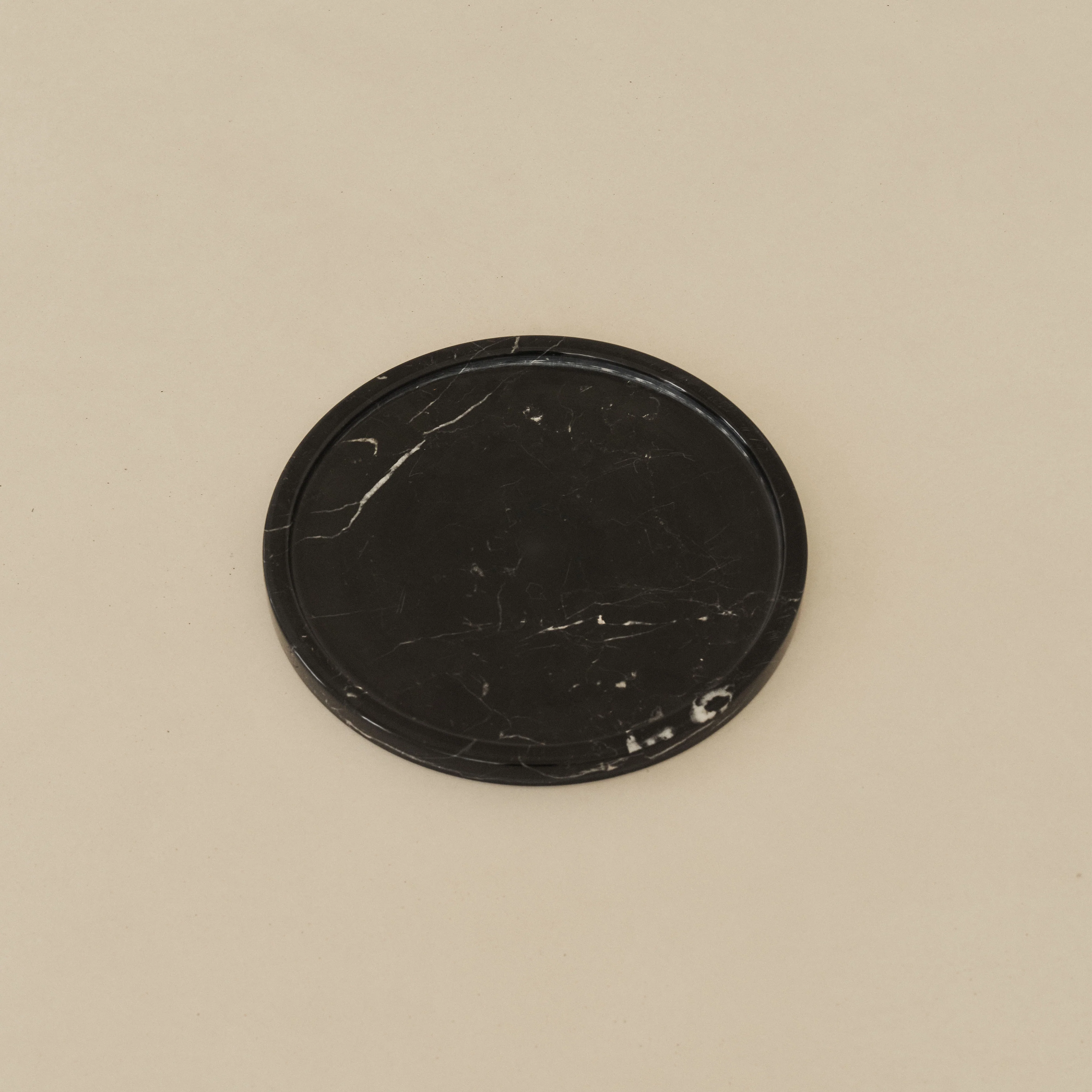 Travara - Black Marble Round Decorative Tray - Image 9