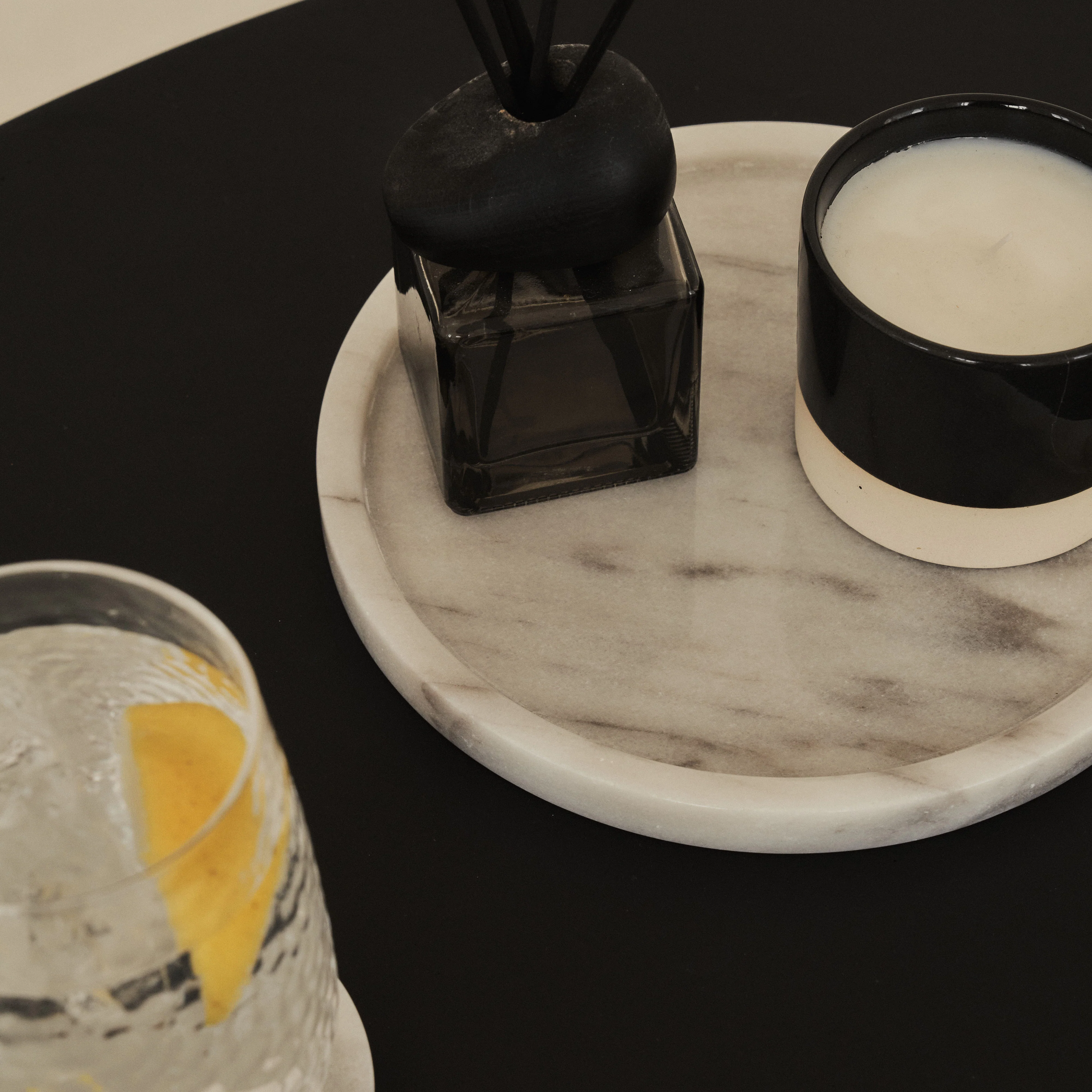 Travara - White Marble Round Decorative Tray - Image 3