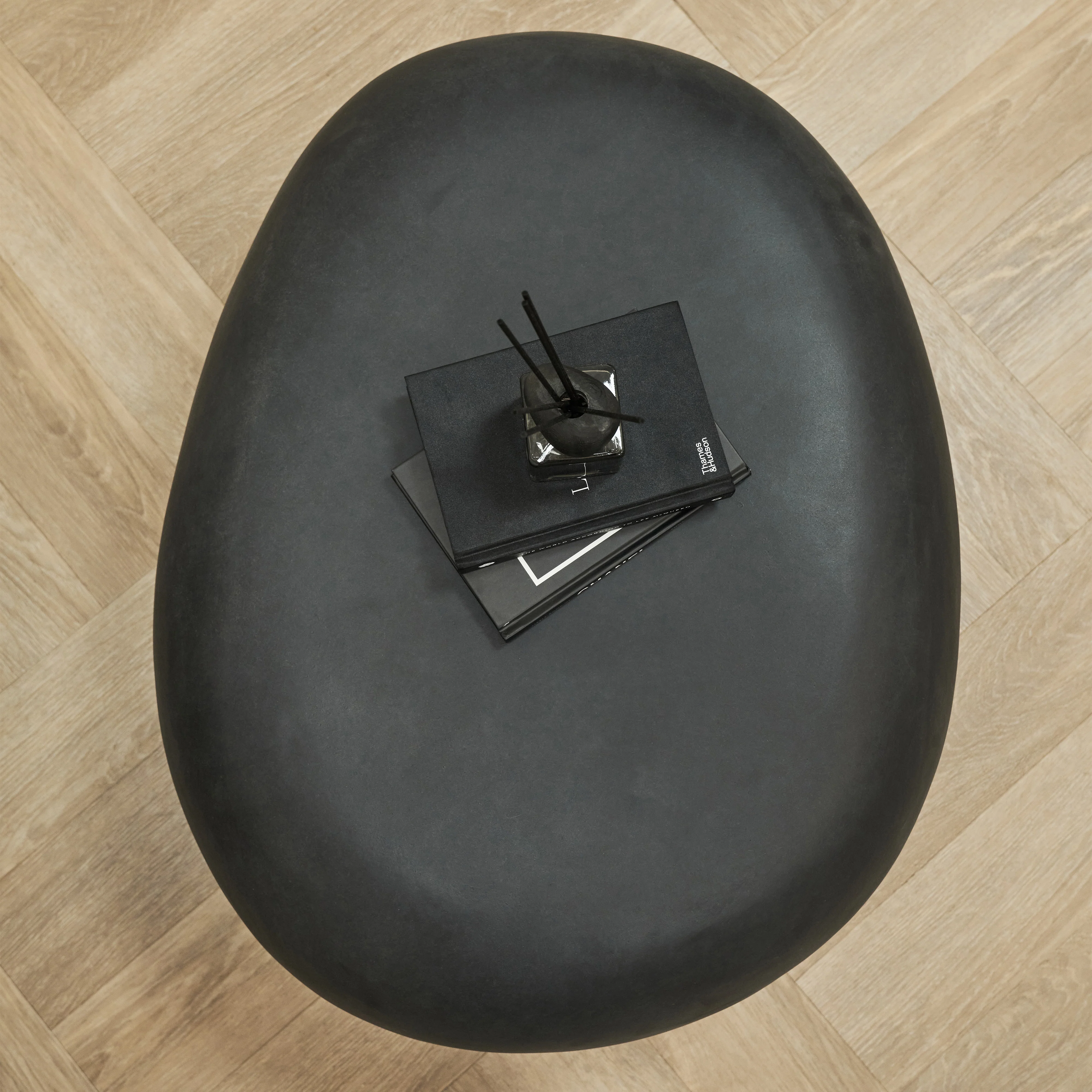 Zola - Minimal Onyx Pebble Coffee Table Large - Image 3